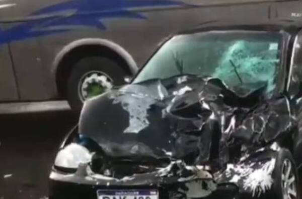 Crónica / [VIDEO] Sufrió ataque de epilepsia al volante y chocó