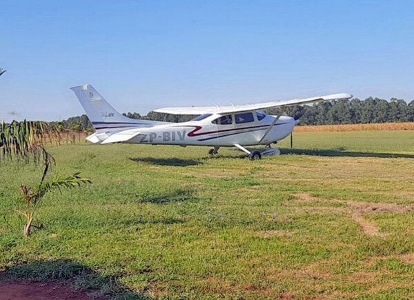 La seguridad, un problema de alto vuelo: Abandonan avioneta robada en San Alfredo