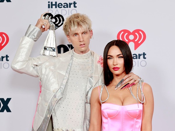 Megan Fox y Machine Gun Kelly le apuestan al amor y ahora están comprometidos