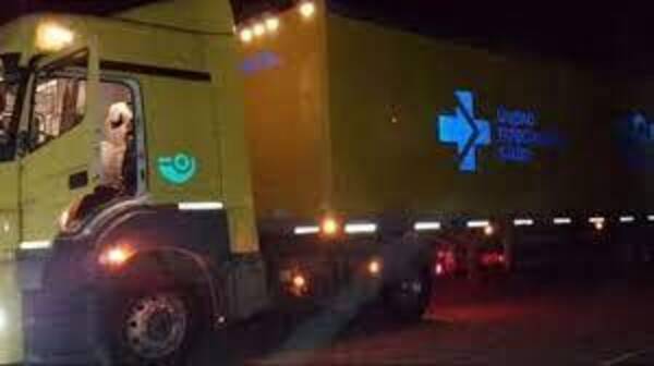 Crónica / ¡Novaseo! Transportaban vacunas ¡y panes de marihuana!