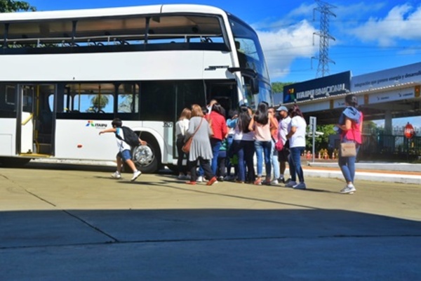 Complejo turístico Itaipu recuerda horarios para visitas