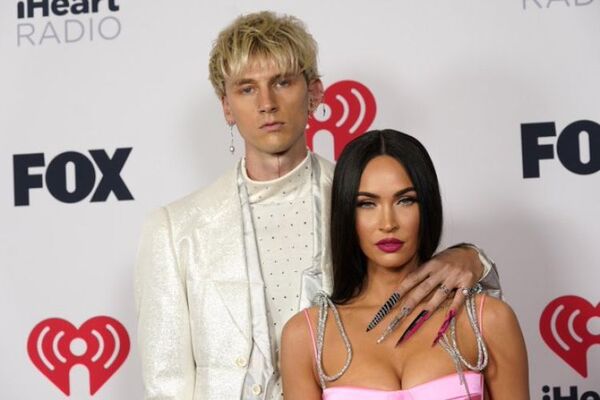 Megan Fox y Machine Gun Kelly están comprometidos