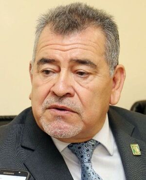 Levantan censura a imputada por instalar GPS al auto de su exmarido - Nacionales - ABC Color