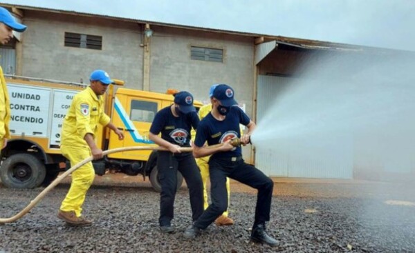 Convocan a sumarse a las filas de Bomberos Voluntarios del Paraguay 