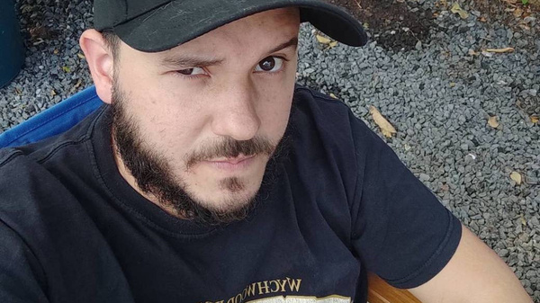 Crónica / El secreto de José Ayala para no derretirse en el baño con este calor