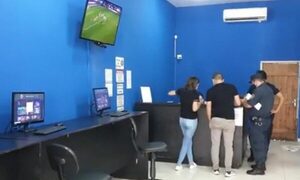 Intervienen casa de apuestas deportivas que operaba sin autorización de Conajzar