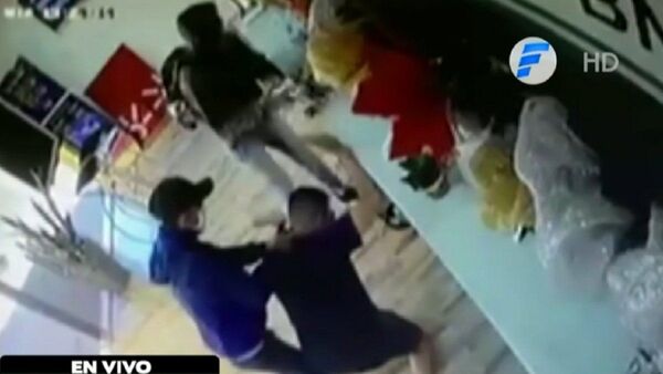 Circuito cerrado capta violento asalto a una boca de cobranza en Encarnación