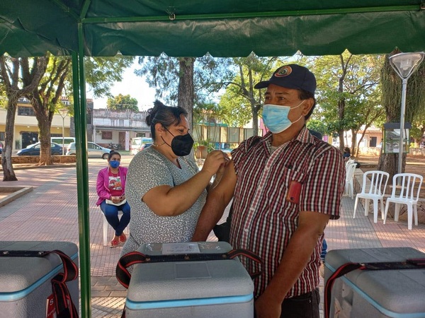 Cerca de 5.800 pobladores de Cordillera fueron vacunados contra el covid, sarampión, polio y rubéola - .::Agencia IP::.