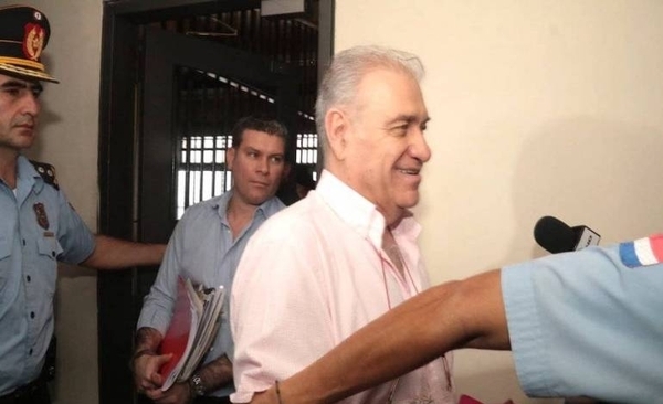 Aclaran que González Daher no se rajó, solo anda escondido