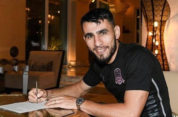 Crónica / [VIDEO] Que grande... ¡El “sheriff” ya le aplicó el ruso en su nuevo club!