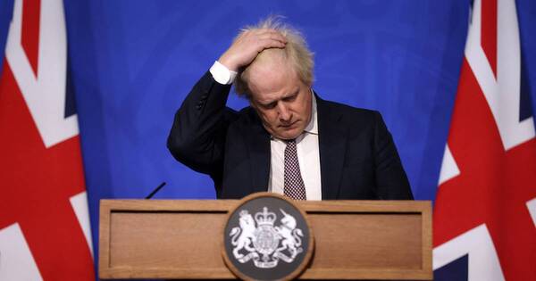 La Nación / Boris Johnson suma otra fiesta escandalosa en víspera de funeral real