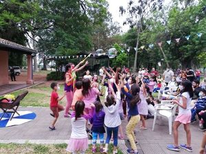 Zumba, teatro y circo en “Arte al Parque” - Cultura - ABC Color