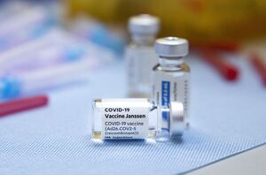Piden vigilar posible mielitis transversa con vacunas de AstraZeneca y Janssen - Mundo - ABC Color