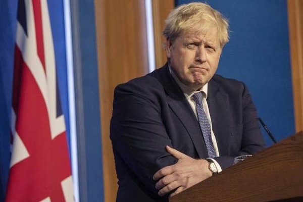 Diario HOY | Ira, decepción y resignación entre los electores de Boris Johnson por el "partygate"