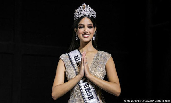 Miss Universo, la más criticada por su peculiar estilo: sandalias con medias – Prensa 5