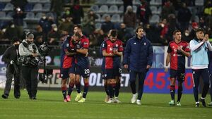 Serie A: Aplazarán partidos si los clubes tienen 9 positivos