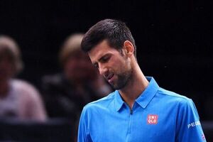 Tribunal australiano ordenó la detención de Djokovic