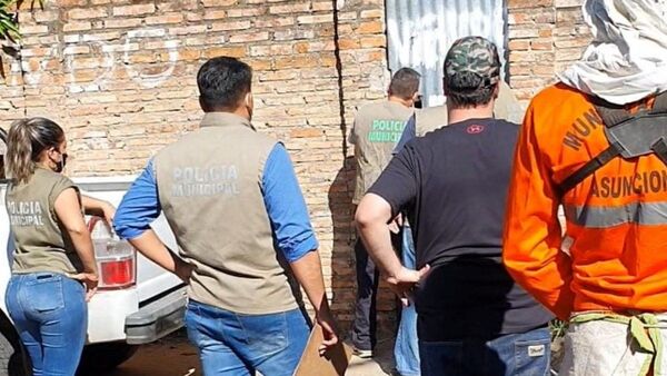 Fiscalía retira de fosas restos de animales que serán analizados