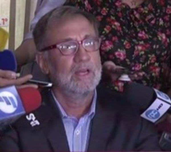 Abogado de Cartes: "Afirmaciones de Giuzzio fueron irresponsables" - Paraguay.com