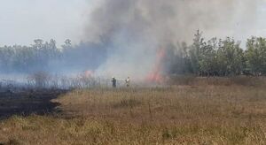 Bomberos de Acahay y Carapeguá logran sofocar incendio en estancias - Nacionales - ABC Color