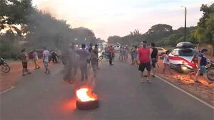 Con cierre de ruta en Carapeguá piden reductores de velocidad, señalización y banquinas - Nacionales - ABC Color