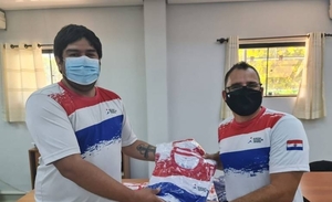 Diario HOY | Selección nacional de handball recibe prendas de la SND