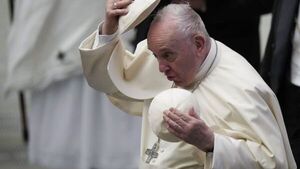 Qué hacía el papa Francisco en una tienda de discos en Roma