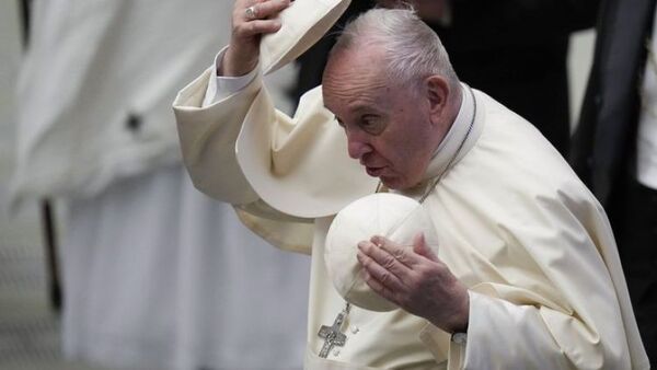 Qué hacía el papa Francisco en una tienda de discos en Roma