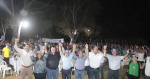 La Nación / Dirigentes del PLRA se alejan de Efraín Alegre y se suman a otros movimientos
