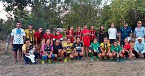 La Nación / Equipo femenino de fútbol necesita apoyo para torneo