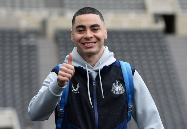 Crónica / El Newcastle de Almirón sigue sin poder ganar