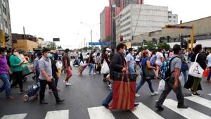 Perú supera los 2,5 millones de contagios por COVID-19
