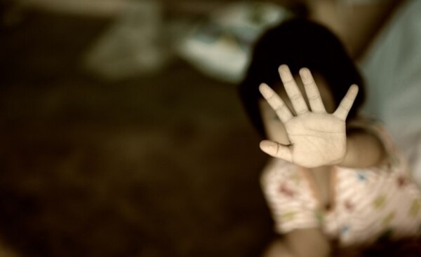 ¡DE TERROR!: Violaba y amenazaba de muerte a sus dos hijas menores