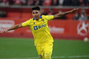 Copa del Rey: Arzamendia anota y clasifica al Cádiz en tanda de penales - Fútbol - ABC Color