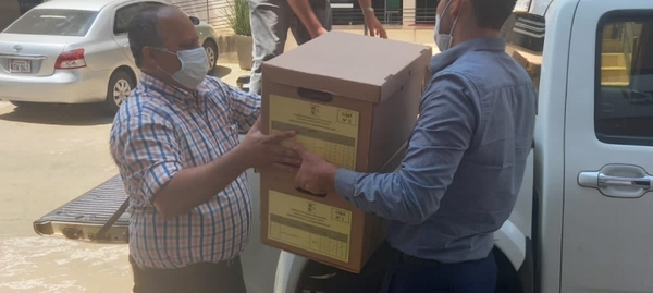 TSJE entrega rendiciones de cuentas de las organizaciones políticas a la Contraloría