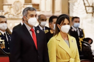 La primera dama dio positivo al Covid-19 y el presidente va a cuarentena preventiva - Megacadena — Últimas Noticias de Paraguay
