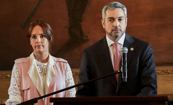 Diario HOY | Primera Dama dio positivo al COVID-19: Mario Abdo deberá cumplir aislamiento