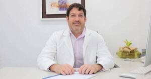 La Nación / Médico clama a la gente para que se vacune contra el covid