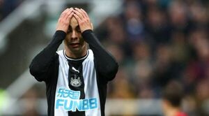 Newcastle se hunde en la zona de descenso y Almirón solo jugó cuatro minutos