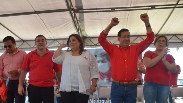 Velázquez lanza su movimiento y se escuda en cuestionadas figuras