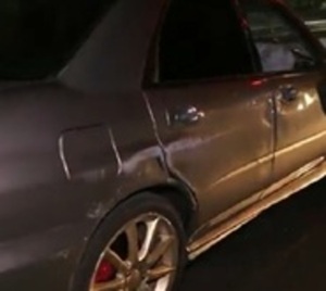Conductor se distrae y vuelca en Villa Elisa - Paraguay.com