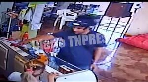 Solitario ladrón a punta de cuchillo asalta bodega y roba dinero y celular – Diario TNPRESS