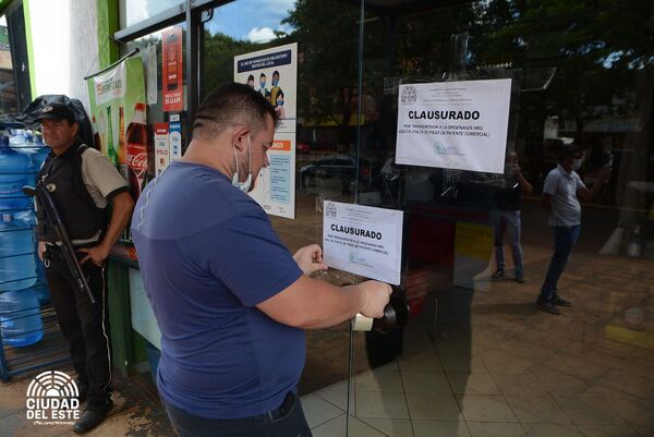 El 95% de locales en Ciudad Nueva no pagan patentes y realizan las primeras clausuras - La Clave