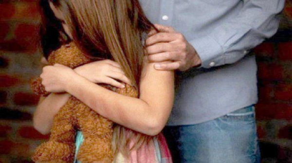 Un padre violó a sus dos hijas de 5 y 12 años - Noticiero Paraguay