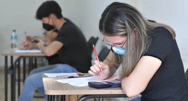 ITAIPU habilita registro para concursar por 3.000 becas