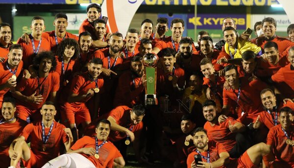 El campeón con Libertad que va al fútbol argentino