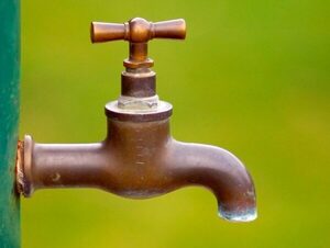 Falta de agua preocupa a pobladores de Caapucú · Radio Monumental 1080 AM