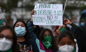 Diario HOY | Aprueban informe para segundo debate sobre aborto por violación en Ecuador
