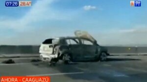 Intensa humareda causa accidente de tránsito en Caaguazú | Noticias Paraguay