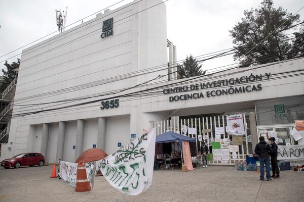 El enésimo choque de López Obrador con la academia y los estudiantes - MarketData